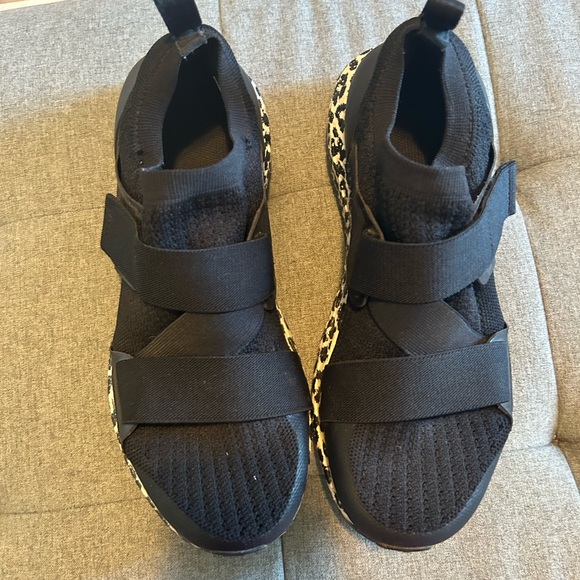 adidas Ultra Boost X Stella McCartney Black Leopard - Picture 5 of 12